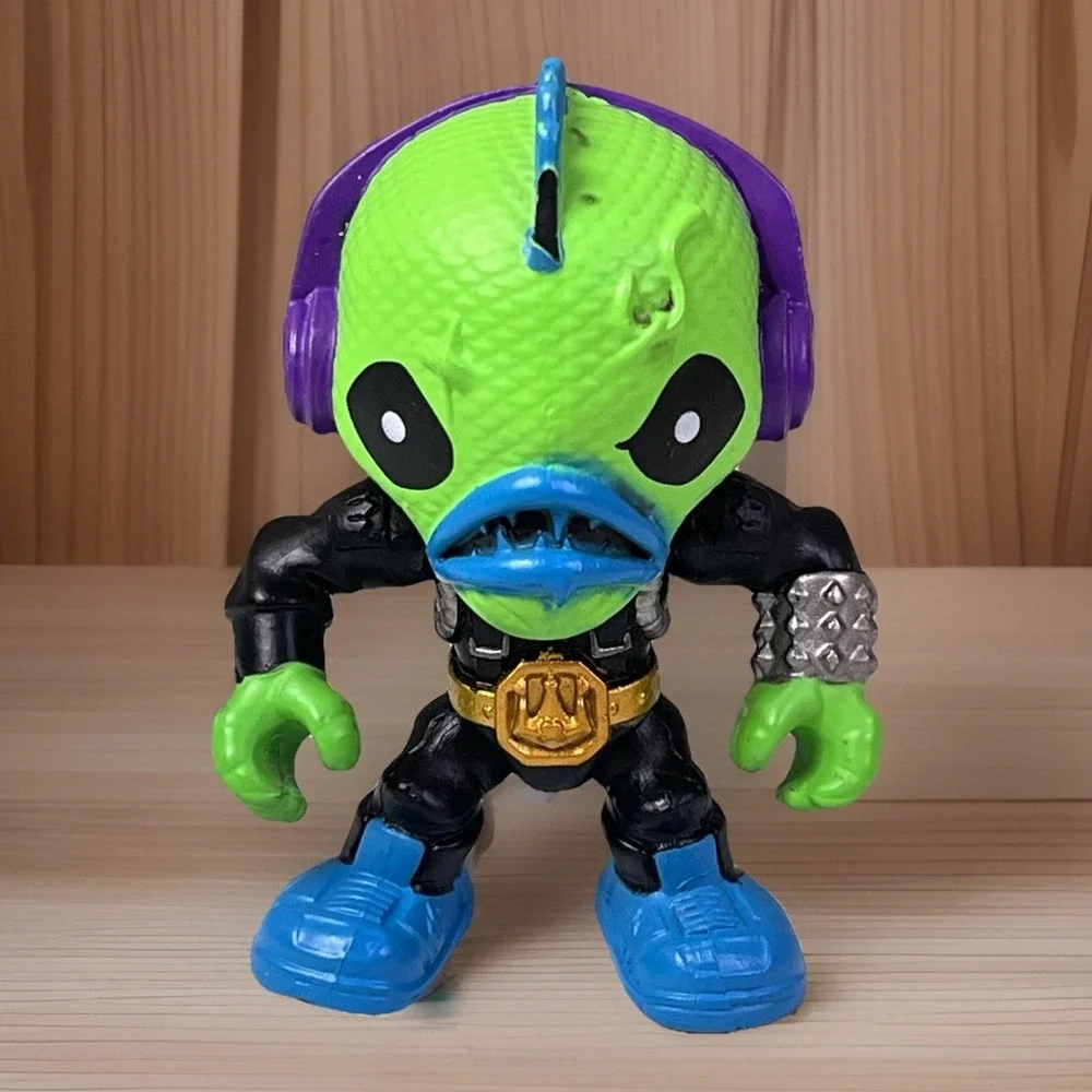 Treasure X Sunken Gold Syd Fish Figure Neon Green Alien Toy Collectible
